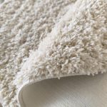  Okrugli tepih boje devine boje, ecru