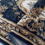  Dy. Exclusive 04 N - tamnoplavi tepih s rozetom 80 x 150 cm