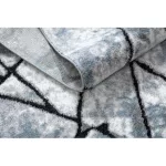 Modern COZY tepih 8873 Cracks, repedt beton - svijetlo siva / plava 160x220 cm